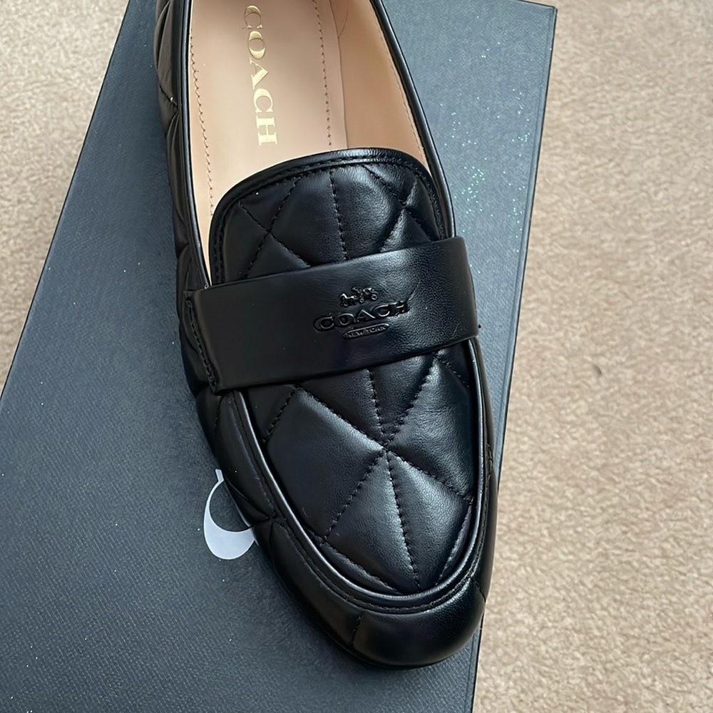 Coach Heidi leather loafer size 37 EU - new